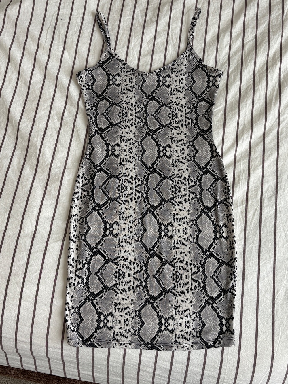 Popular21 Women’s Y2K Snake Skin Print Mini Party Dress